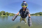 「空飛ぶ車より良いのでは？」アイアンマンのようなジェットスーツ 海外の反応