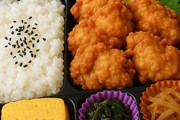 唐揚げ弁当食ってるけど飽きる気がしない