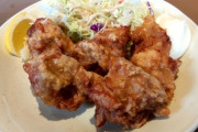 【料理】唐揚げにマヨかけてくる女