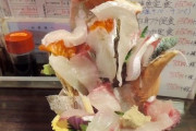 【画像】海鮮丼を「綺麗」に食べるにはどうしたらいい？