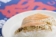 回転寿司の醍醐味　「炙りサーモン」「サラダ巻き」あと１つは？