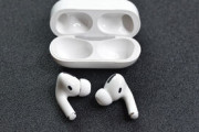 AirPods ProかAnkerのイヤホン買うか悩む