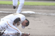 巨人・戸郷が緊急降板！ 強烈な打球が股間を直撃し立ち上がれず