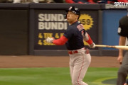【MLB】レッドソックス吉田正尚 ベンチも驚愕の1イニング2本のHR、2打席連続弾で6打点「変化球に体が反応してくれた」  [鉄チーズ烏★]