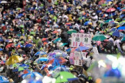 【動画】阪神ファン「ヤクファンも声出しとるやんけ。阪神だけ叩かれる意味が分からん」4000いいね