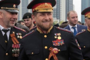プーチン大統領、チェチェン共和国のカディロフ首長を上級大将に昇級！