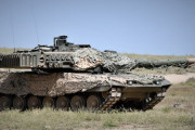 スペイン陸軍のレオパルド2E戦車が重要な戦術的演習に参加！