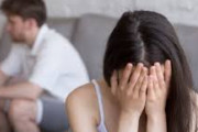 結婚してすぐレスになり何を話しかけても無視される。最近では旦那の顔を見るだけで泣いてしまう…