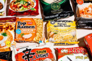 外国人「定期的に食べちゃうインスタント麺？それならこれだッ！」