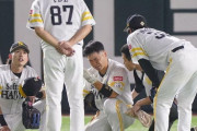 「右手です、ちょっと見てからですね」ソフトバンク近藤健介の負傷交代、小久保監督が説明　柳田悠岐に続き、主力にアクシデント