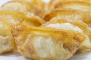 日本人「餃子って美味いなぁ･･･せや！揚げたらもっと美味くなるんとちゃうか！」