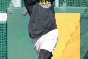 阪神・井上が「宜野座1号」　フリー打撃で3球目に柵越え