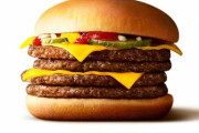 マクドナルドの倍ダブルチーズバーガーがうますぎるんやが