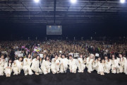 1万5000人が大熱狂！櫻坂46、パリで初海外イベント！観光写真もｷﾀ━━━━(ﾟ∀ﾟ)━━━━!!