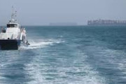 【イラン軍事衝突】ホルムズ海峡で米軍艦にミサイル攻撃、イラン報道　米中央軍は否定