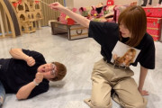 【画像】HIKAKINさん、本田翼とのコラボ企画でにゃんにゃんプレイを堪能し昇天