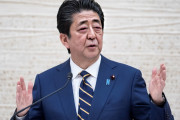 【ついにゾンビ化！】安倍晋三さん、疲れ果てた顔になる