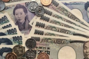 奨学金って学費に当てるもんなんじゃないの？