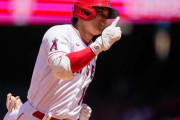 【動画】大谷翔平１安打？！観客は大谷のお誕生日プラカードで大声援❓❗