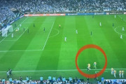【画像】アルゼンチン勝ち越しのメッシのゴール、本来なら無効だった！？