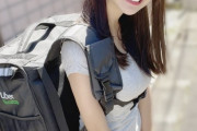 【画像】超美人のUber eats配達員のお姉さん