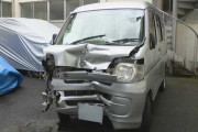 【これはひどい】パトカーから逃走の軽ワゴン車が衝突事故→運転していたのは14歳中学生で車には6人が乗車