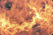 金星に生命の痕跡か　微生物が作るガス、大気から検出