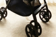 俺母、俺姉「2台あるならベビーカー1台ちょうだい」　俺「どっちも嫁親さんが贈ってくれたもんだから」　嫁「あぁバクシーシ」