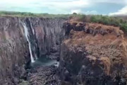【アフリカ】ビクトリアの滝がカラカラ　気候変動の影響か