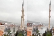 【動画】強風の影響でモスクの塔が崩壊してしまう。（トルコ）