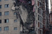 【韓国・光州】震度０で新築マンションが崩壊　6人行方不明
