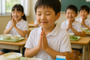 【配慮】えっ！「いただきます」が消滅する…？ある小学校で「いただきます任意化」にSNSが衝撃！「伝統文化」vs「宗教的配慮」の大論争