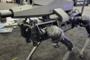 【動画】狙撃ライフルを装備した四足歩行ロボットが登場、6.5mm弾で射程距離1.2km