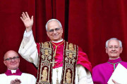 新教皇は初の米国出身、69歳のロバート・プレボスト枢機卿…「レオ14世」名乗る