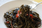 【悲報】スパゲッティ部門人気最下位、イカスミ