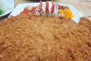 【画像多数】韓国人「韓国最大の『大王トンカツ』がマジでヤバ過ぎる‥（ﾌﾞﾙﾌﾞﾙ」韓国式トンカツの帝王対決がこちらです　韓国の反応