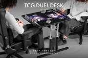 【その他】バウヒュッテ、TCG専用昇降式「デュエルデスク」発売！ 手札スタンド搭載でデッキ構築から対戦まで可能