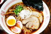 【悲報】ラーメン、もう中華料理か日本料理かわからないｗｗｗｗｗ