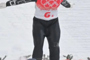 【スキージャンプ】高梨沙羅のスーツ失格に→運営「人が測定するんだから毎回誤差はある」