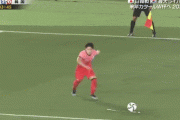 ◆Gif小ネタ◆韓国代表イガンインさんのトリックFKから始まる一連の流れが抱腹絶倒過ぎる件ｗｗｗ