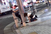 【画像】街中で女を土下座させる人間の屑みたいな男が発見される