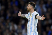 【アルゼンチン代表】34歳メッシ、W杯後に代表引退か「様々なことを考える必要がある」