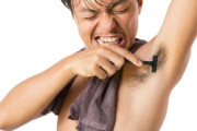 腋毛とかいう自己評価が高いムダ毛