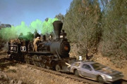 バック・トゥ・ザ・フューチャー3で、デロリアンを汽車で押して加速させたけどさ