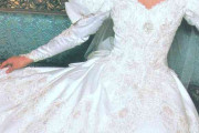 レトロ(風)なウェディングドレスがみたい