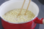 お前らって袋ラーメンを２ついっぺんに作ったりするの？