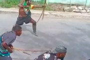 【動画】部族闘争で今でも弓矢が使われているパプアニューギニア。