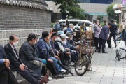 韓国人「ソウルにいる老人たちのせいで国が滅びつつある」