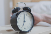 【ヤバすぎ】絶対に寝坊しない方法、爆誕する