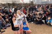 【激撮】美少女コスプレイヤーに群がるキモオタがこちら